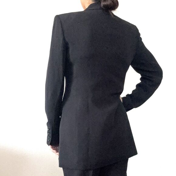 Vintage Emanuel Ungaro Women’s Silk Tuxedos Blazer EUC - Picture 3 of 16